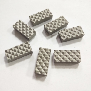 Customize tungsten carbide gripper chuck jaw teeth cemented carbide gripper insert